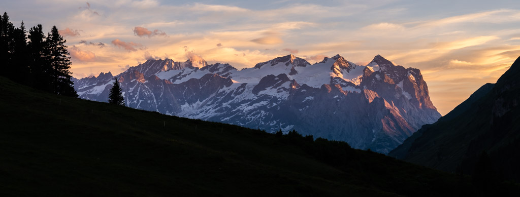 Via Alpina - Ambiance coucher de soleil pendant un bivouac