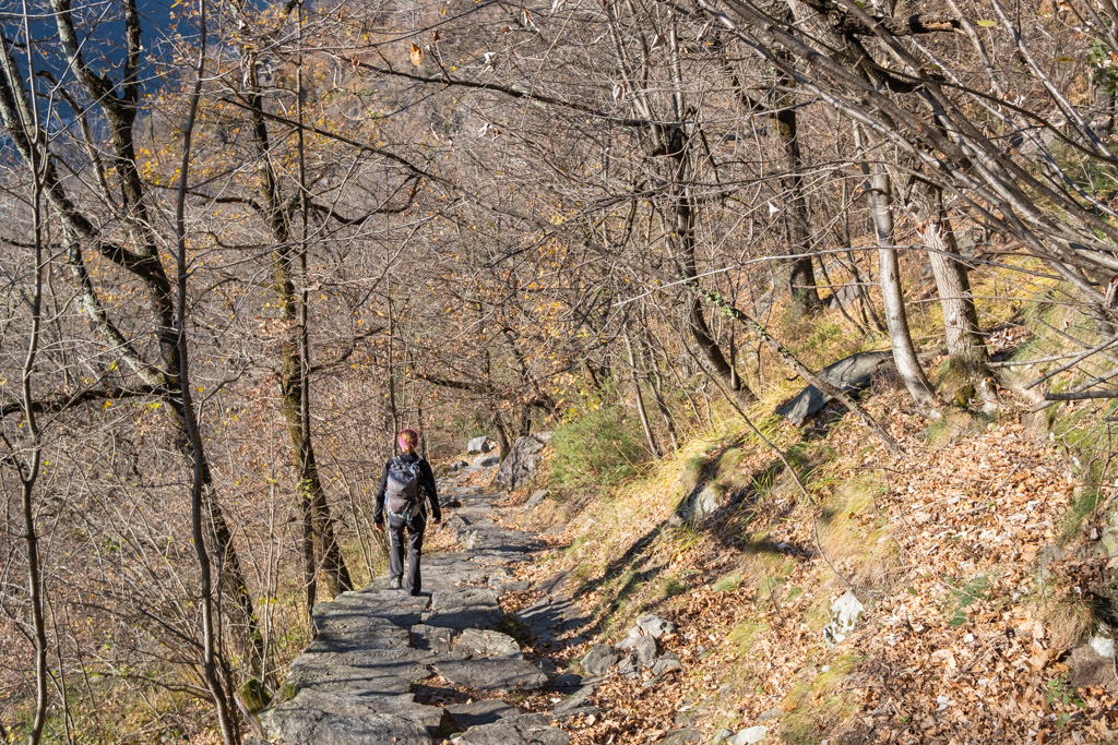 Les « quelques » marches qui nous conduisent jusqu’au village de « Maggia ».